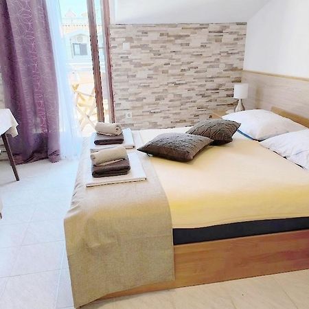 Apartments Palma Bed & Breakfast Medulin Exterior photo